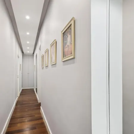 Bnbnook - Stylish 1br - Heart Of Golden Triangle *