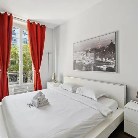Bnbnook - Stylish 1br - Heart Of Golden Triangle Appartamento Parigi